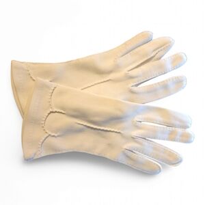 Vintage, Elegant Cream Gloves